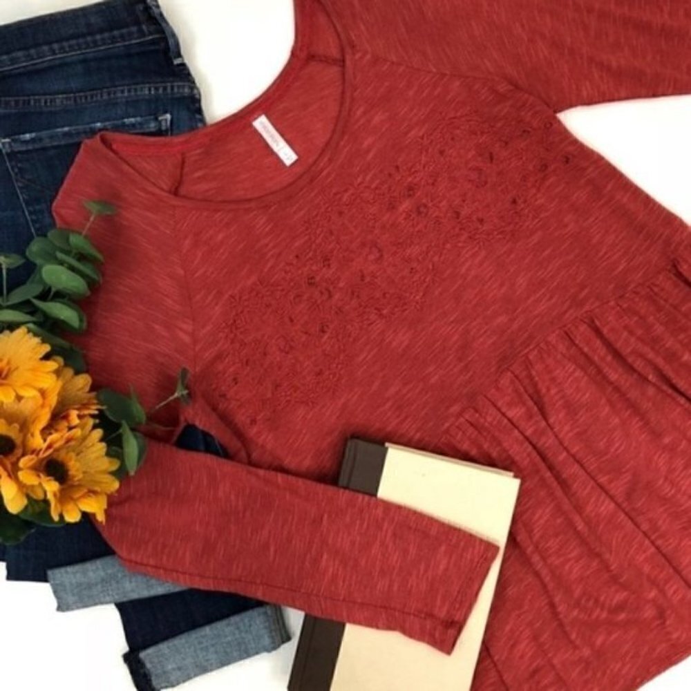 Xhilaration Red Peasant Peplum Embroidered Long‎ Sleeve Top S
